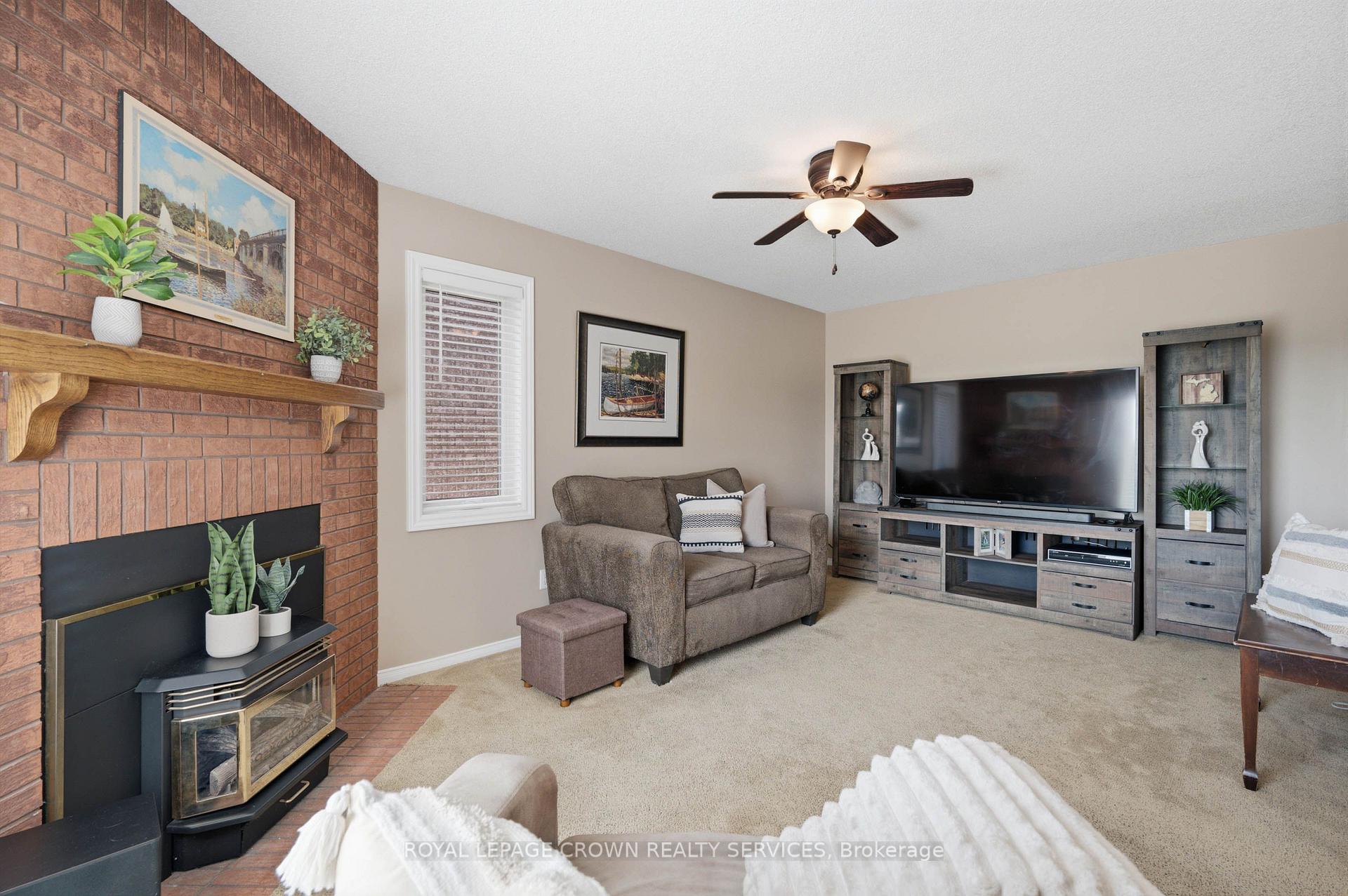 Photo 11 of 122 Delavan Drive, Cambridge, Southwood - Kinbridge — HOMEH