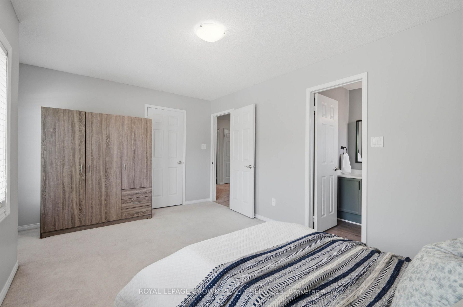 Photo 22 of 122 Delavan Drive, Cambridge, Southwood - Kinbridge — HOMEH