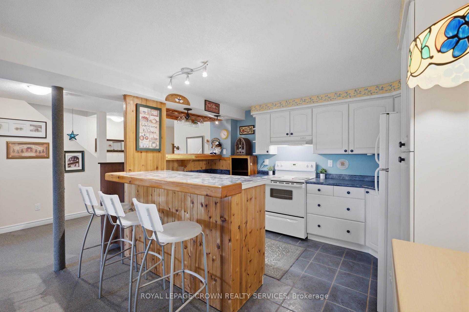 Photo 25 of 122 Delavan Drive, Cambridge, Southwood - Kinbridge — HOMEH
