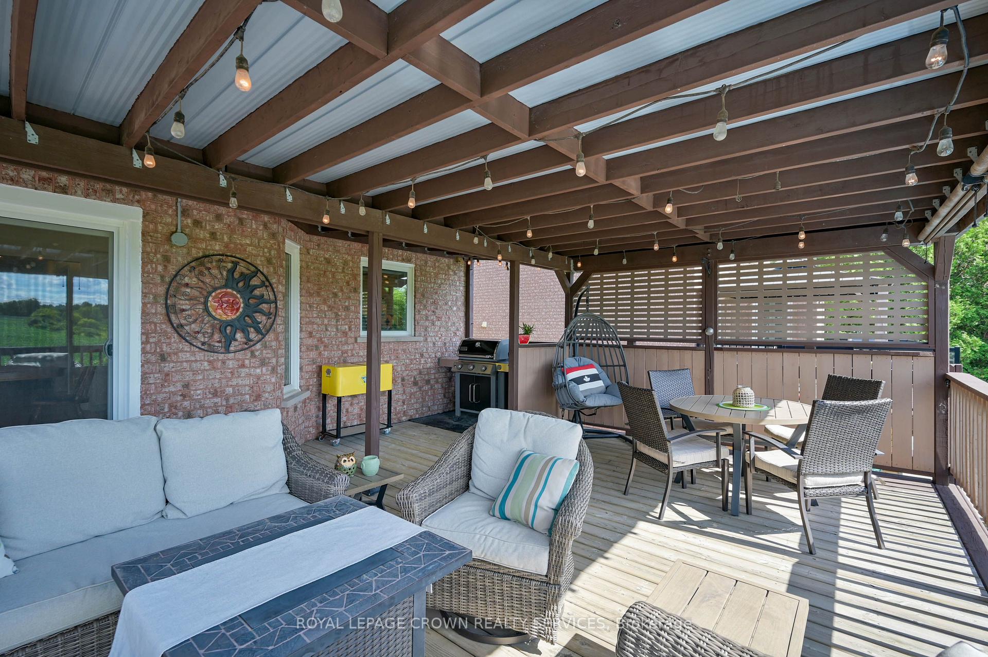 Photo 32 of 122 Delavan Drive, Cambridge, Southwood - Kinbridge — HOMEH