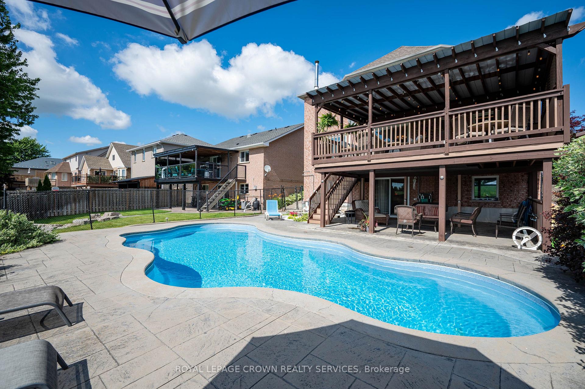 Photo 37 of 122 Delavan Drive, Cambridge, Southwood - Kinbridge — HOMEH