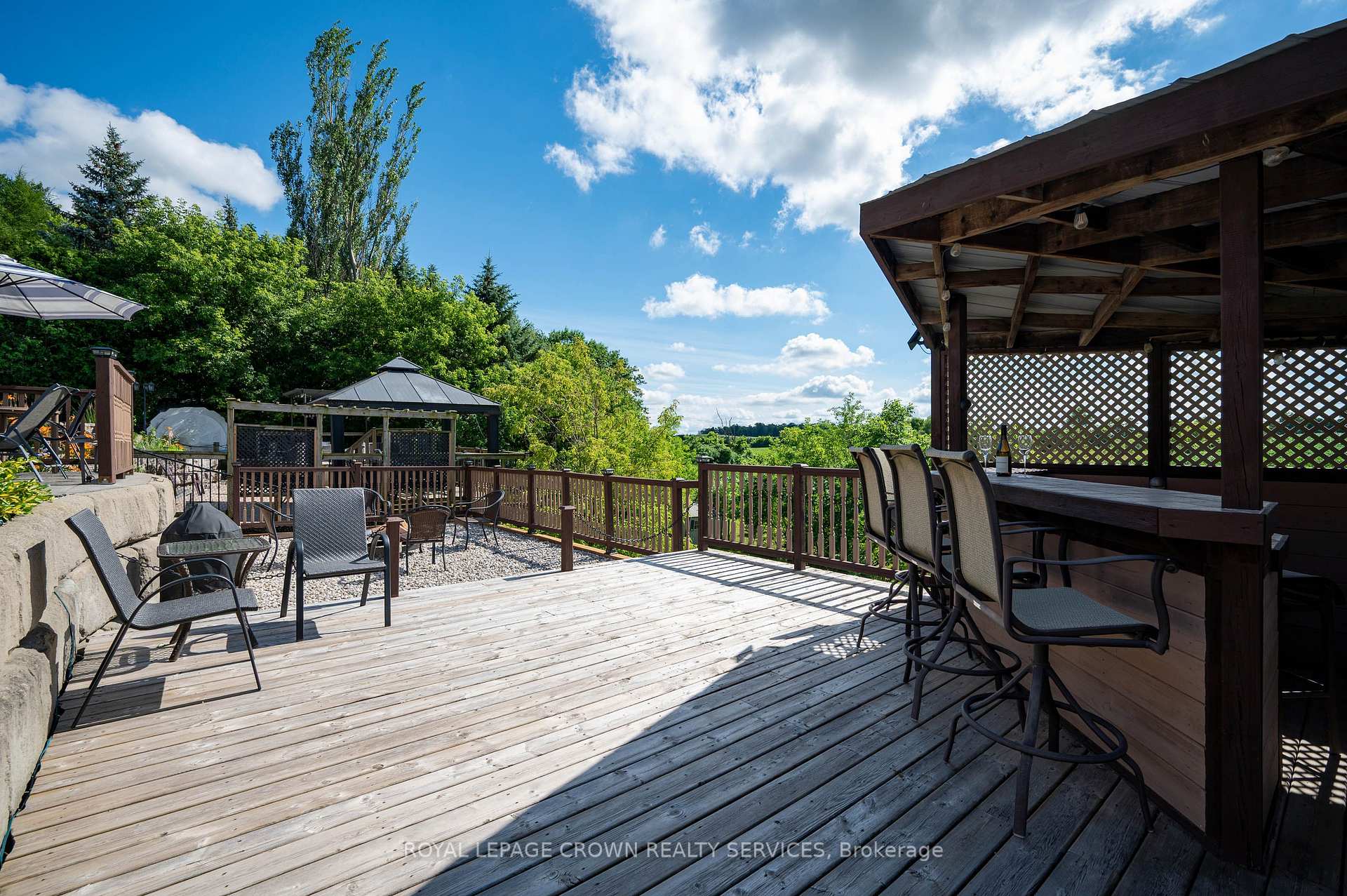 Photo 41 of 122 Delavan Drive, Cambridge, Southwood - Kinbridge — HOMEH
