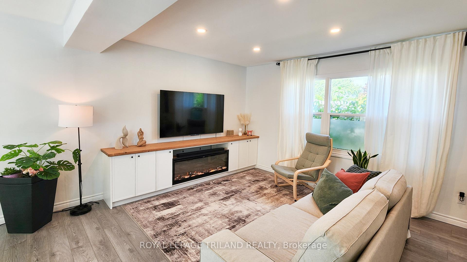 Photo 8 of 51 Ashbury Avenue, London, South Y — HOMEH