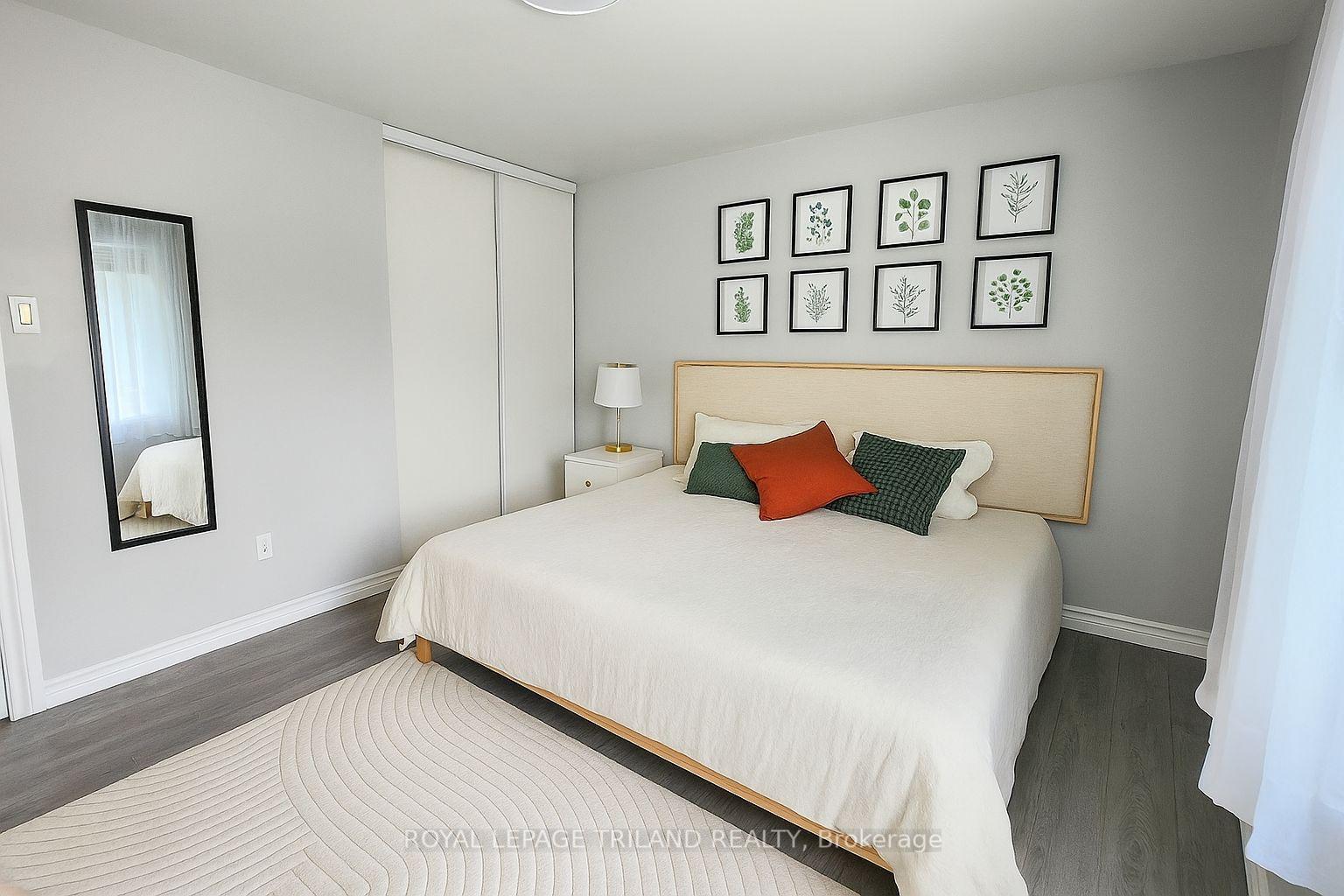 Photo 12 of 51 Ashbury Avenue, London, South Y — HOMEH