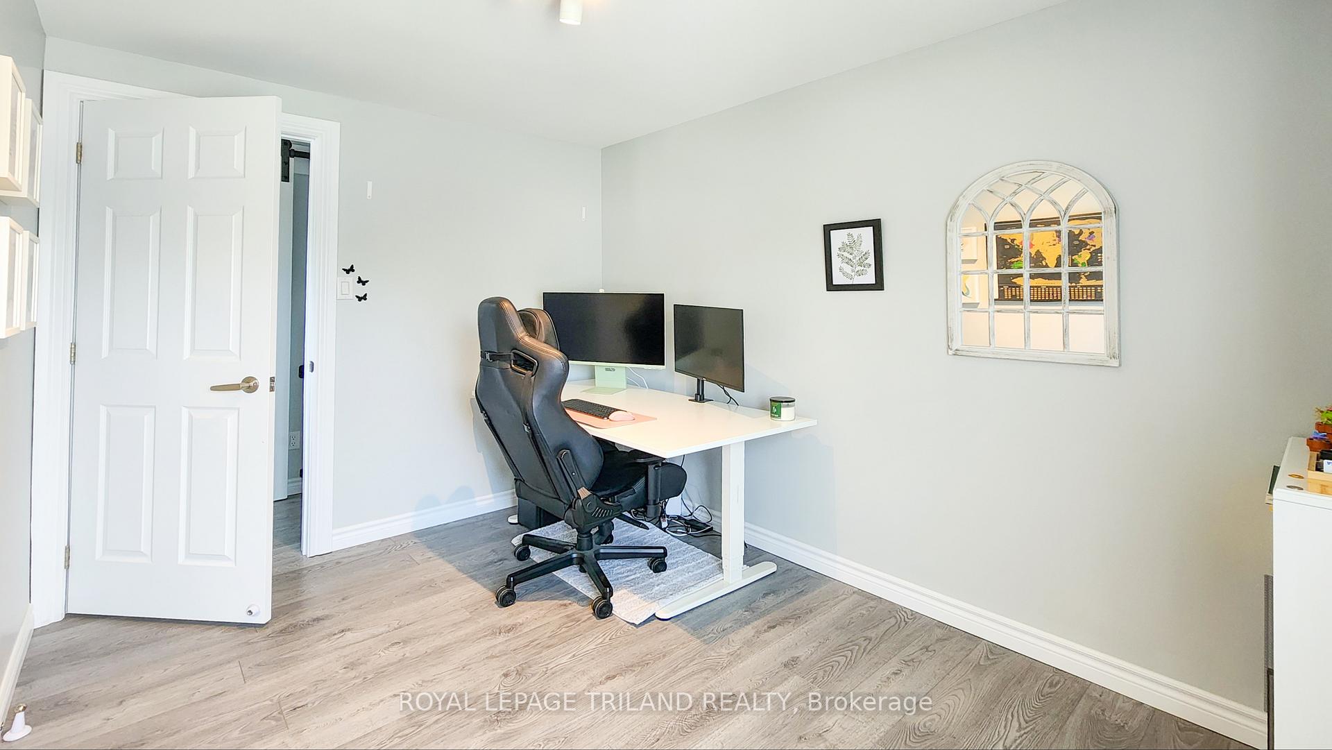 Photo 16 of 51 Ashbury Avenue, London, South Y — HOMEH