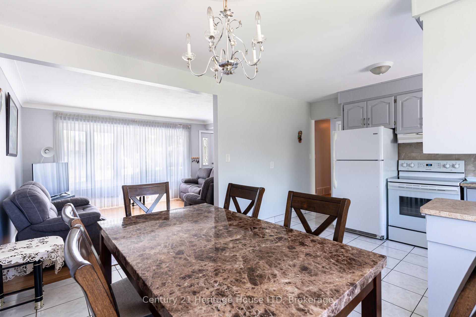 Photo 14 of 64 Croydon Drive, St. Catharines, Lakeshore — HOMEH