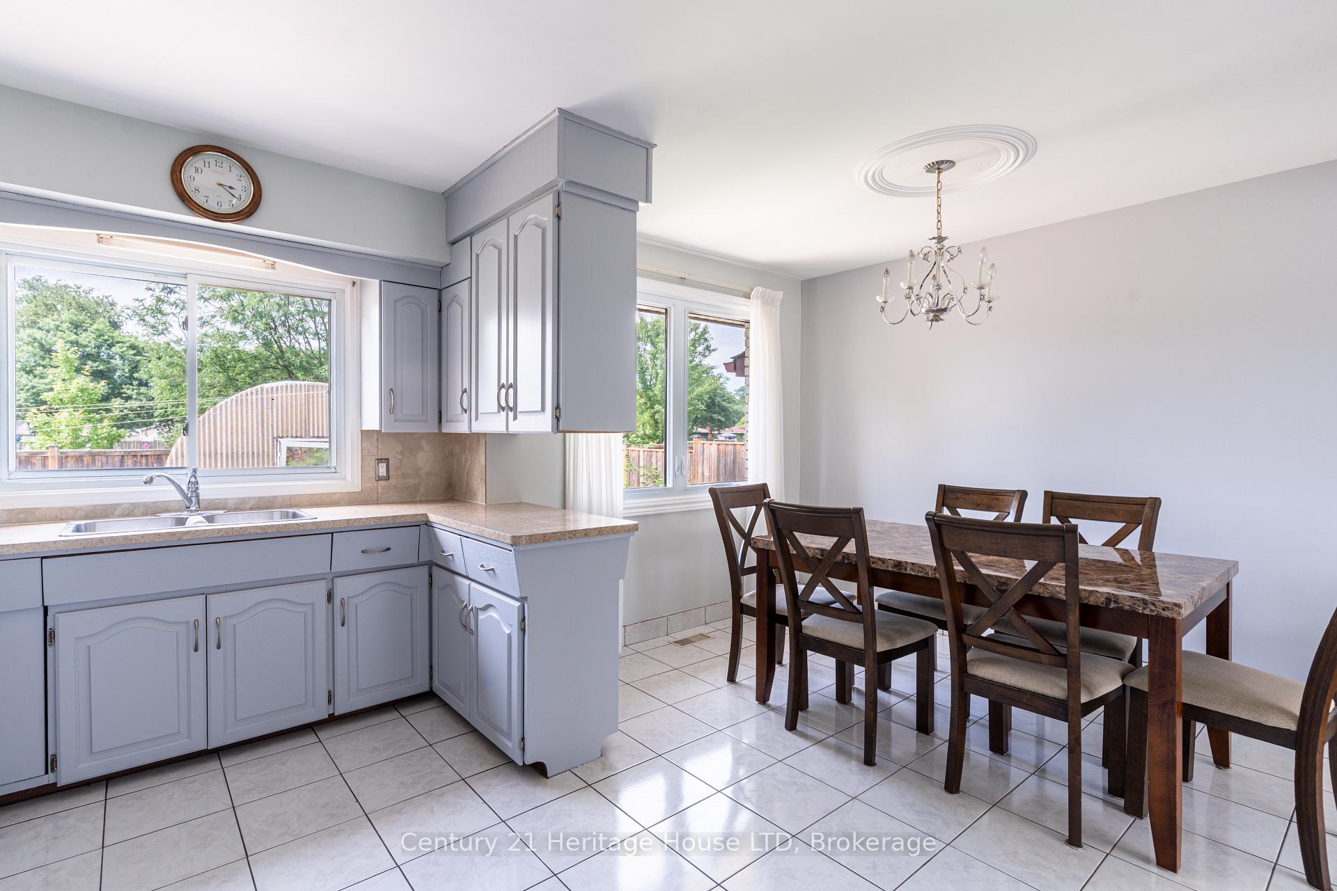 Photo 15 of 64 Croydon Drive, St. Catharines, Lakeshore — HOMEH