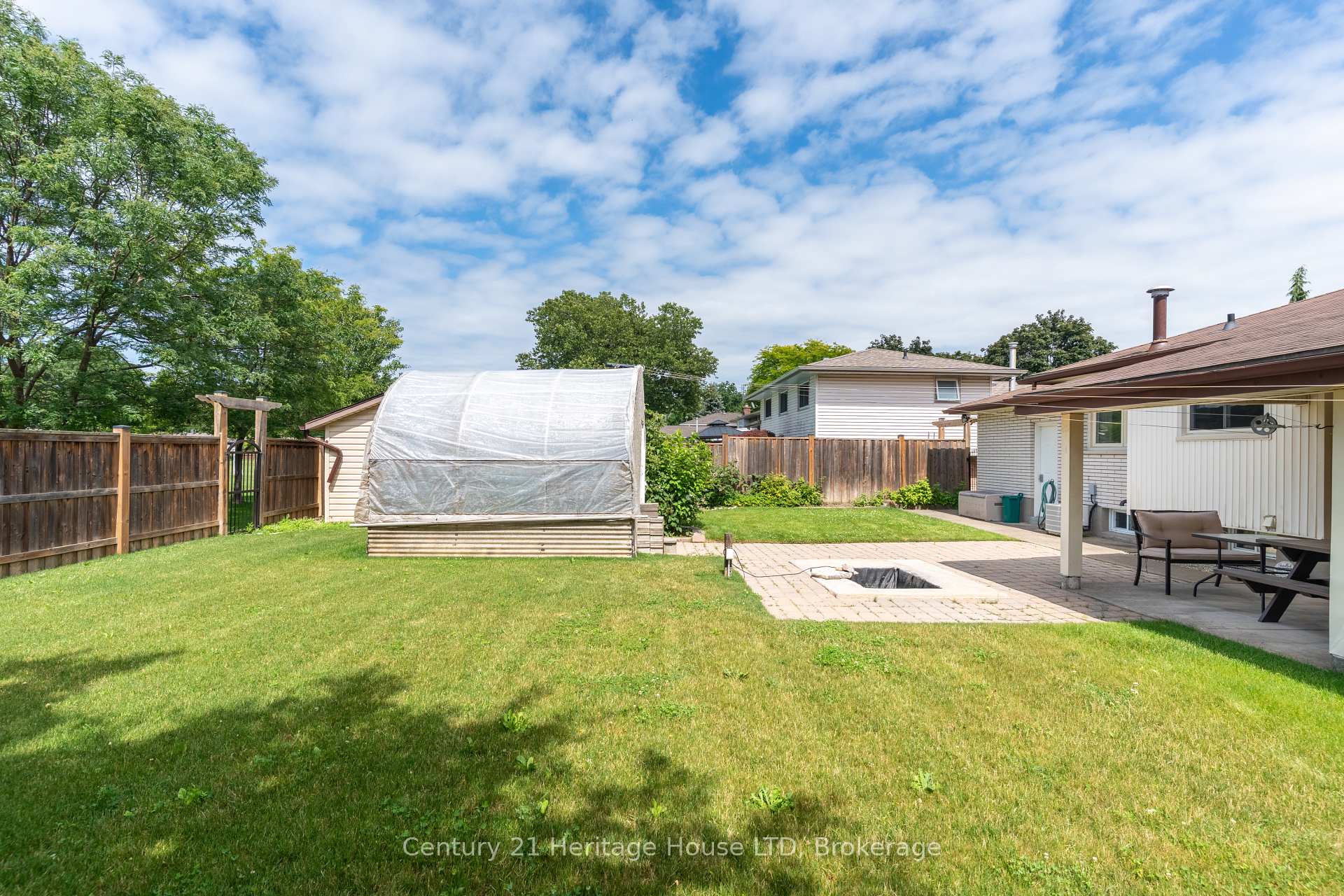 Photo 35 of 64 Croydon Drive, St. Catharines, Lakeshore — HOMEH