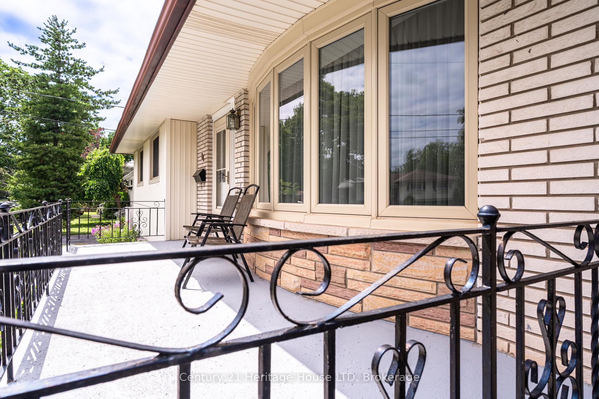 Photo 40 of 64 Croydon Drive, St. Catharines, Lakeshore — HOMEH