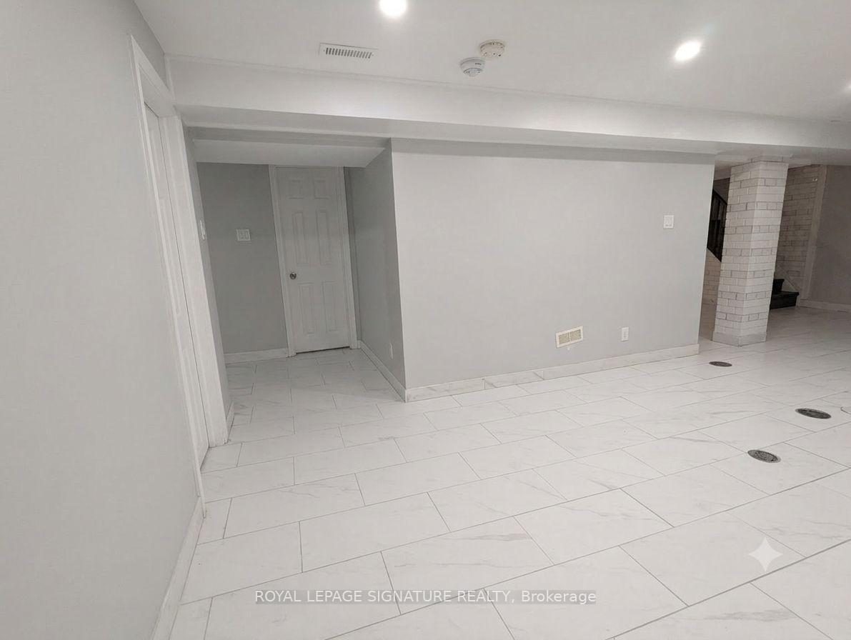 Photo 3 of Unit 2, 2159 Kipling Avenue, Etobicoke, Rexdale-Kipling — HOMEH