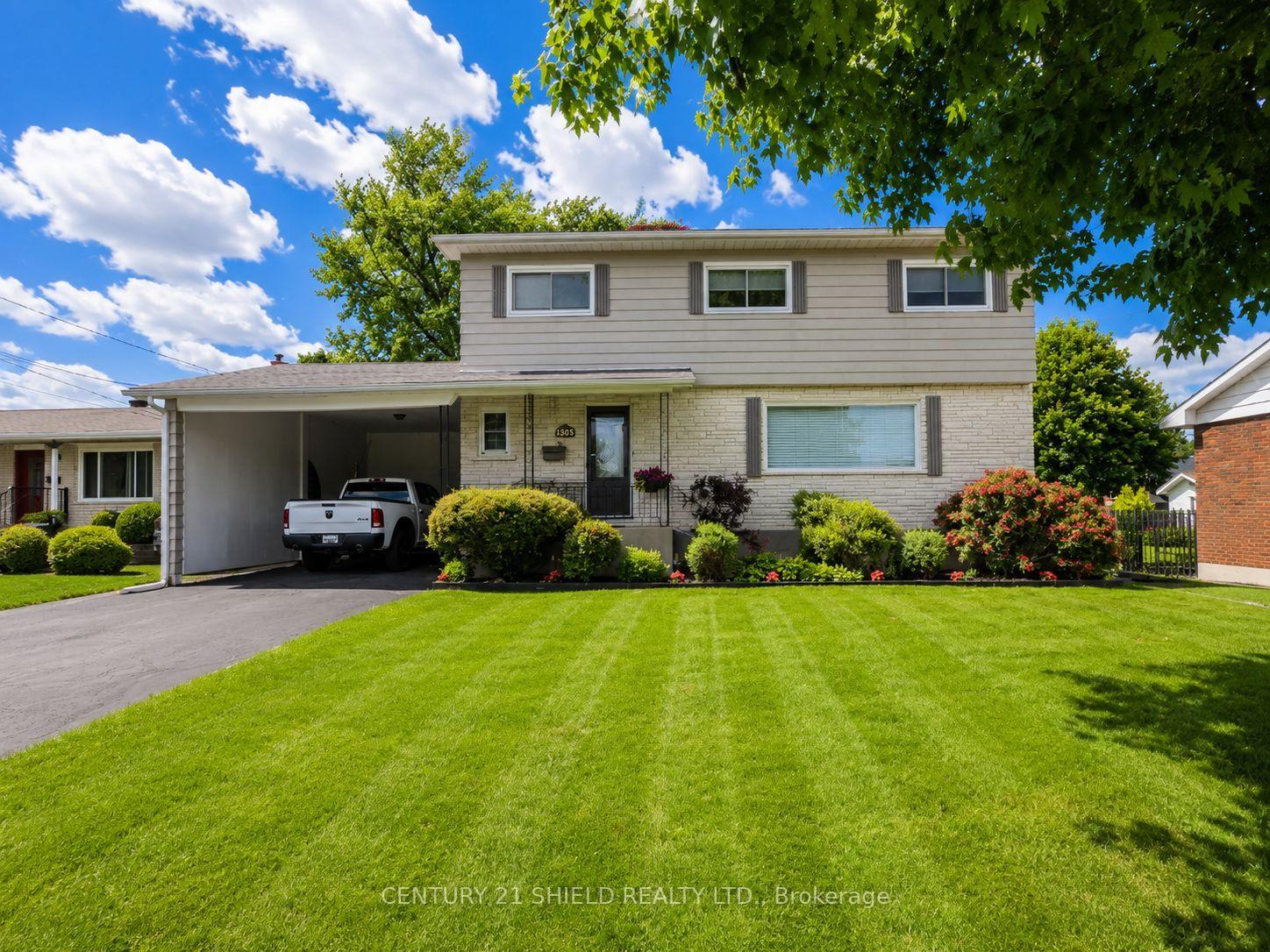 Photo 2 of 1305 Osborne Avenue, Cornwall, Cornwall — HOMEH