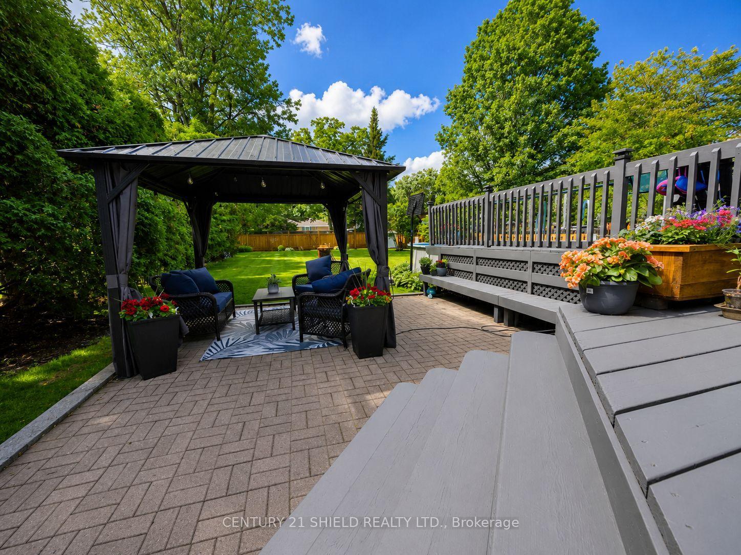 Photo 5 of 1305 Osborne Avenue, Cornwall, Cornwall — HOMEH
