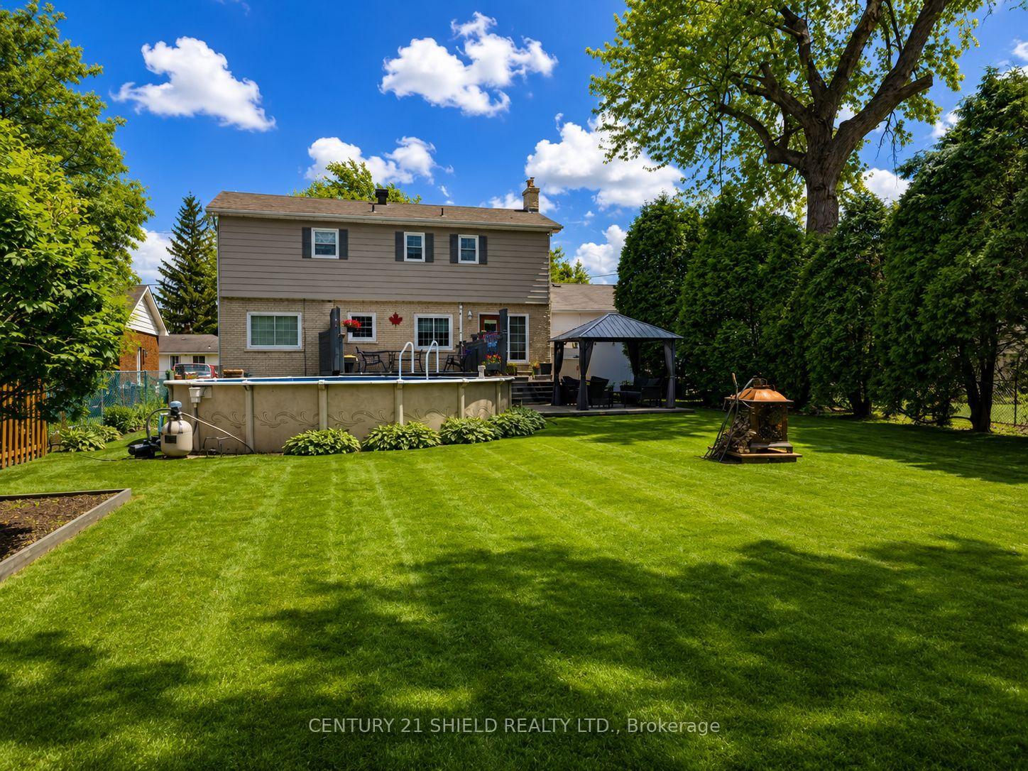 Photo 10 of 1305 Osborne Avenue, Cornwall, Cornwall — HOMEH