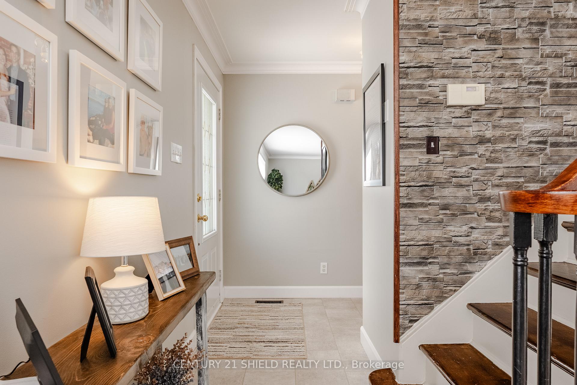 Photo 13 of 1305 Osborne Avenue, Cornwall, Cornwall — HOMEH