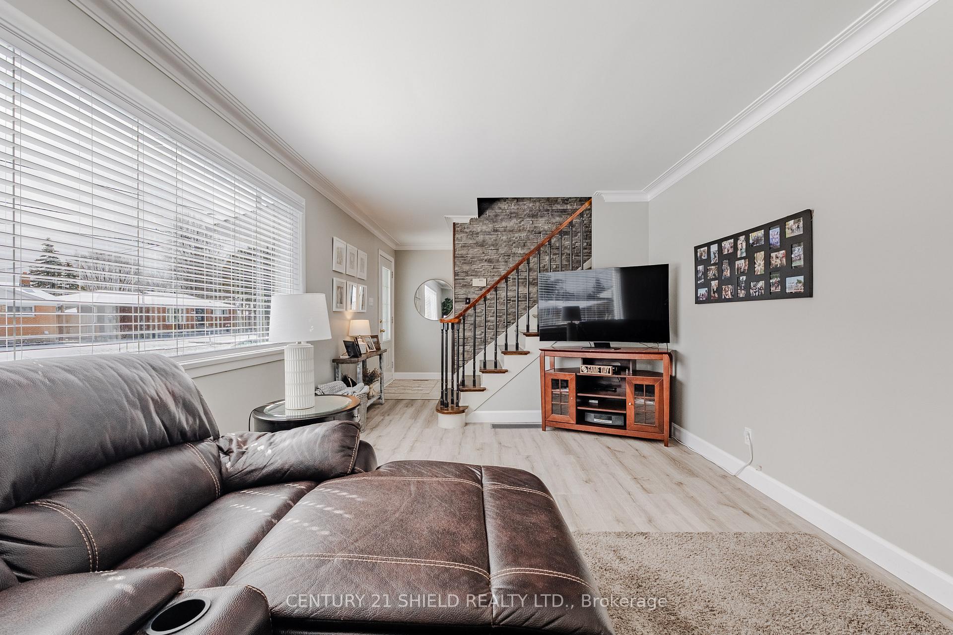 Photo 16 of 1305 Osborne Avenue, Cornwall, Cornwall — HOMEH