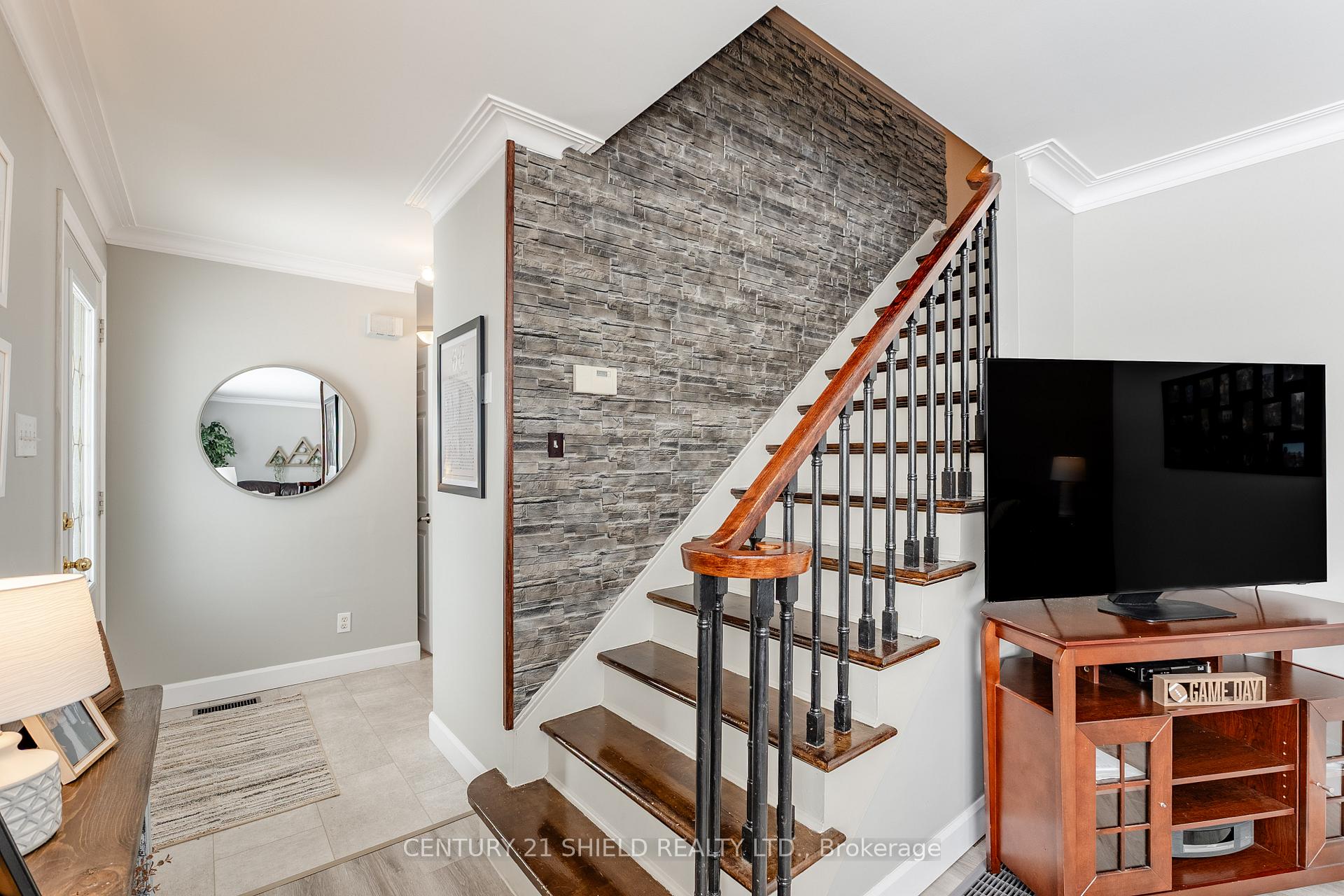 Photo 34 of 1305 Osborne Avenue, Cornwall, Cornwall — HOMEH