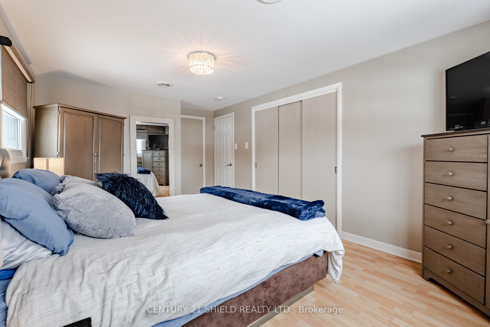 Photo 37 of 1305 Osborne Avenue, Cornwall, Cornwall — HOMEH
