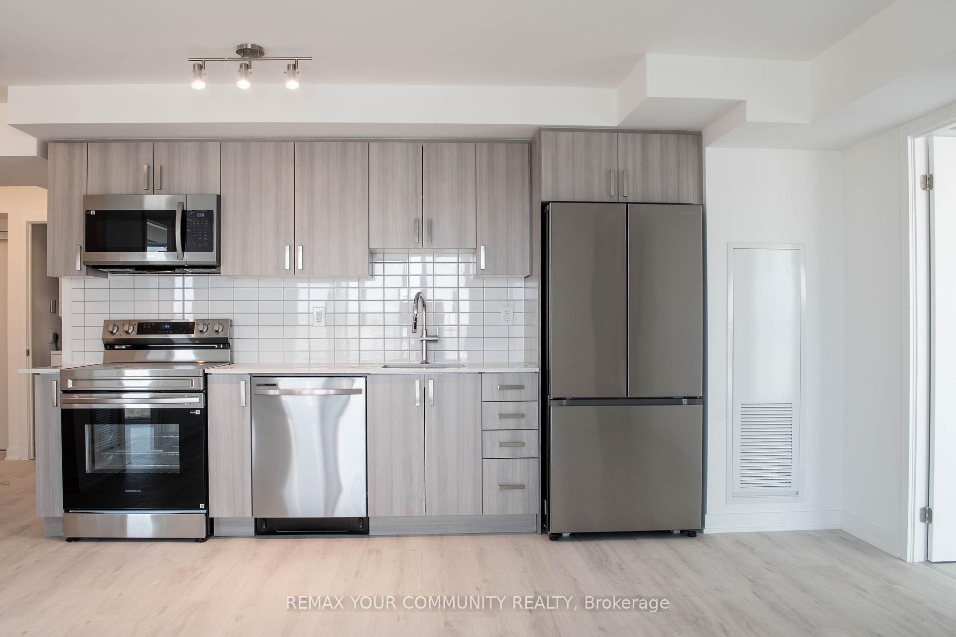 Photo 2 of Unit 1311, 1010 Sandy Beach Road, Pickering, Bay Ridges — HOMEH