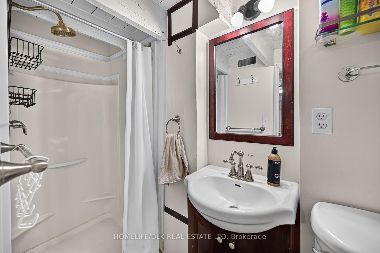 Photo 21 of 427 Earl Street, Kingston, Central City East — HOMEH