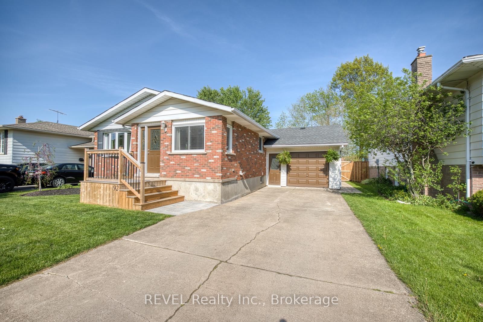 Photo 1 of 92 Royal Oak Drive, Welland, N. Welland — HOMEH