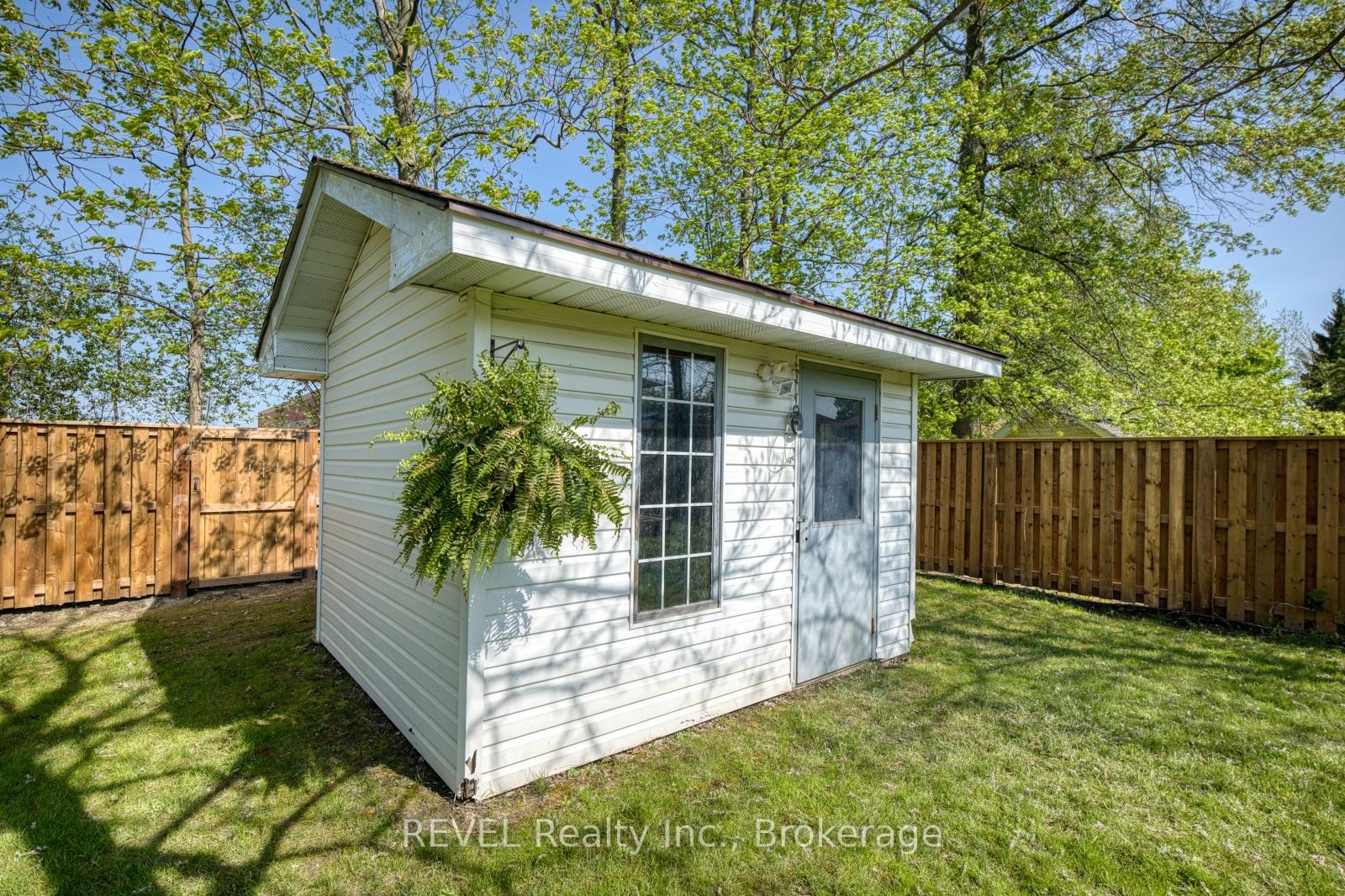Photo 42 of 92 Royal Oak Drive, Welland, N. Welland — HOMEH