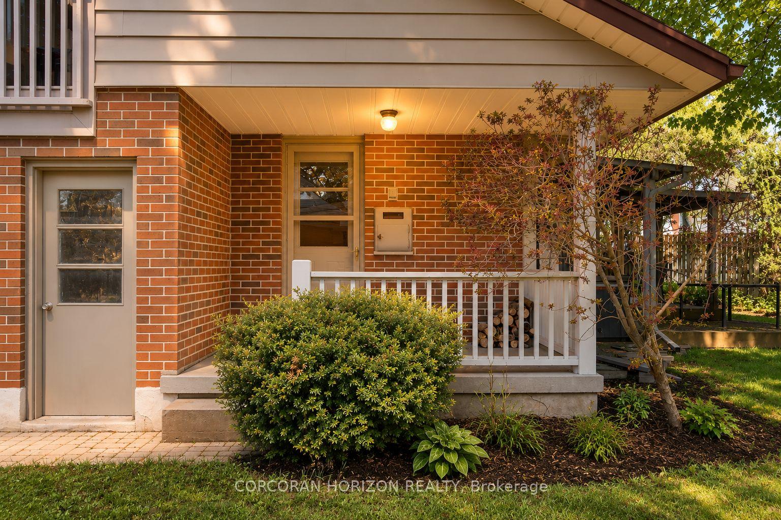 Photo 39 of 34 Yule Place, Kitchener, Stanley Park — HOMEH