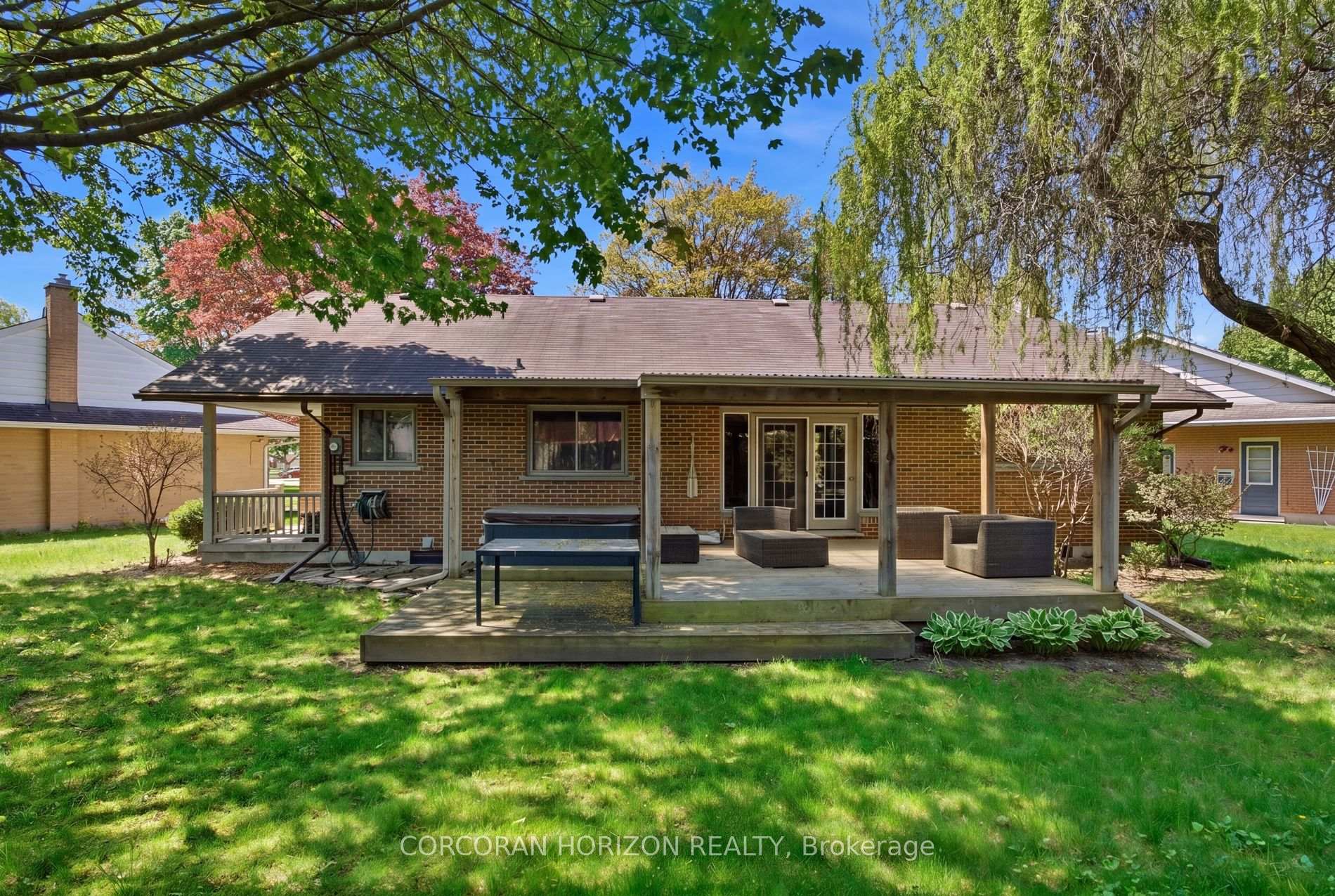 Photo 41 of 34 Yule Place, Kitchener, Stanley Park — HOMEH