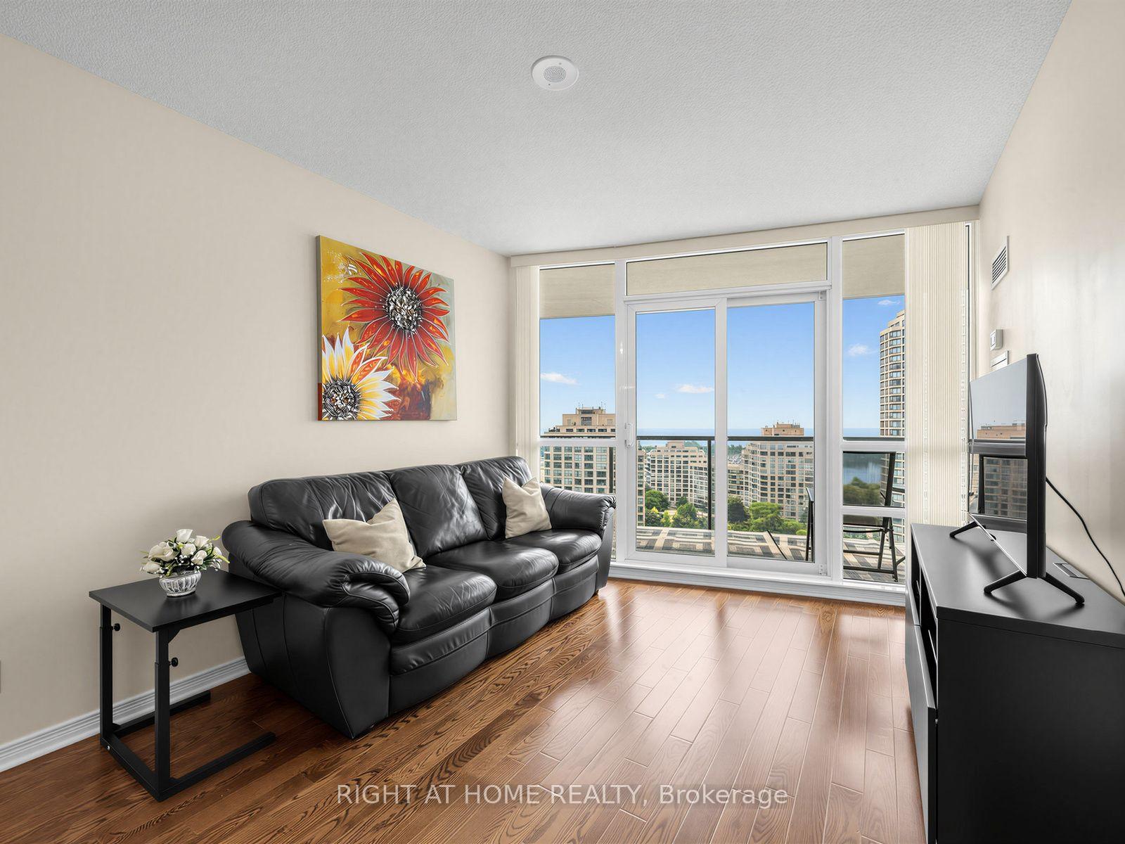 Photo 7 of Unit 1601, 15 Legion Road, Etobicoke, Mimico — HOMEH