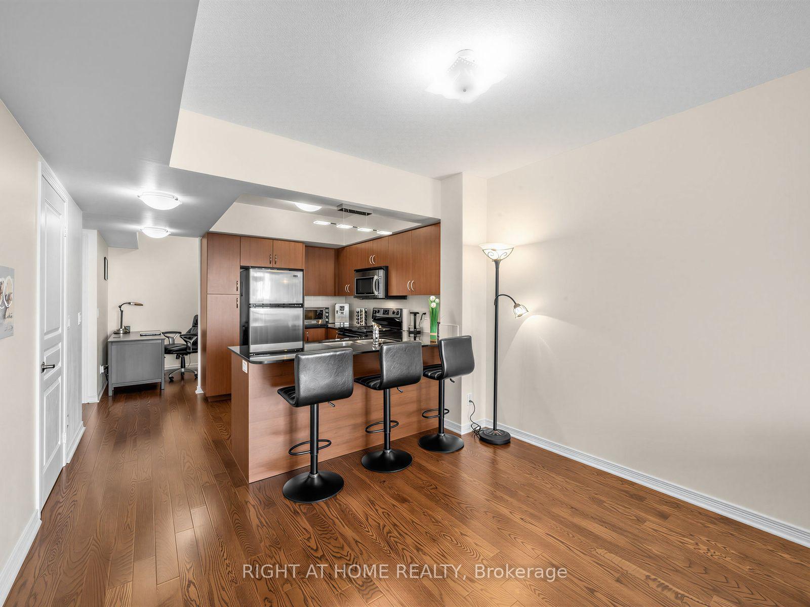 Photo 10 of Unit 1601, 15 Legion Road, Etobicoke, Mimico — HOMEH