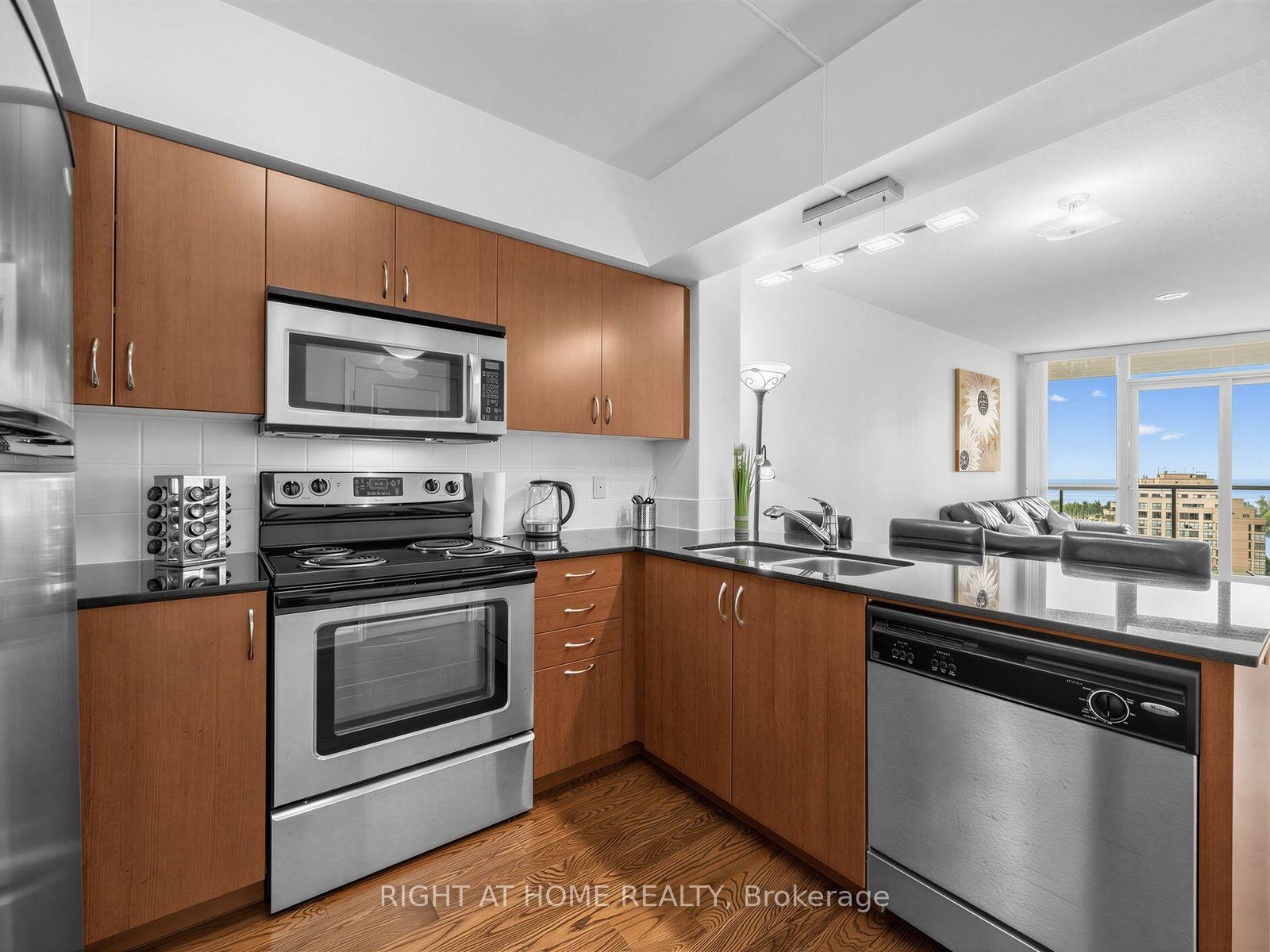 Photo 12 of Unit 1601, 15 Legion Road, Etobicoke, Mimico — HOMEH