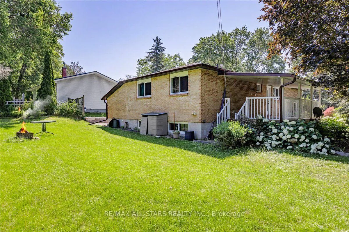 Photo 8 of 142 Parkview Road, Georgina, Keswick North — HOMEH