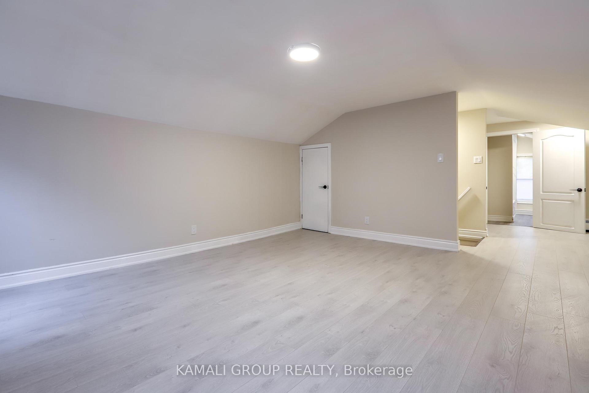 Photo 3 of Unit UNIT 3, 81 McMillan Drive, Oshawa, O'Neill — HOMEH