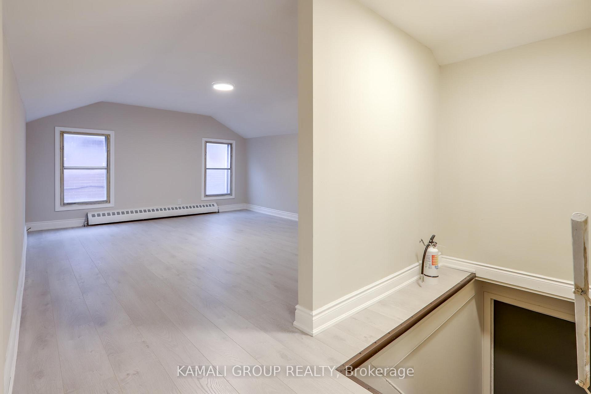 Photo 6 of Unit UNIT 3, 81 McMillan Drive, Oshawa, O'Neill — HOMEH