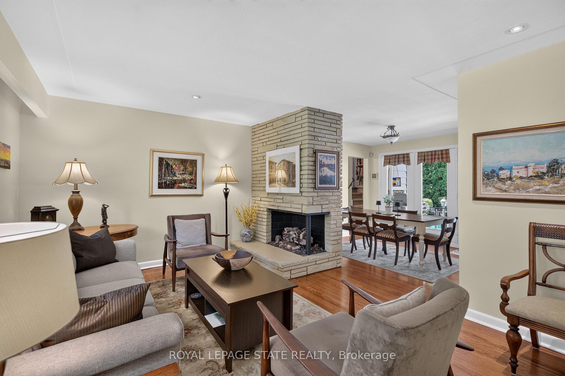 Photo 4 of 657 Iroquois Avenue, Hamilton, Ancaster — HOMEH