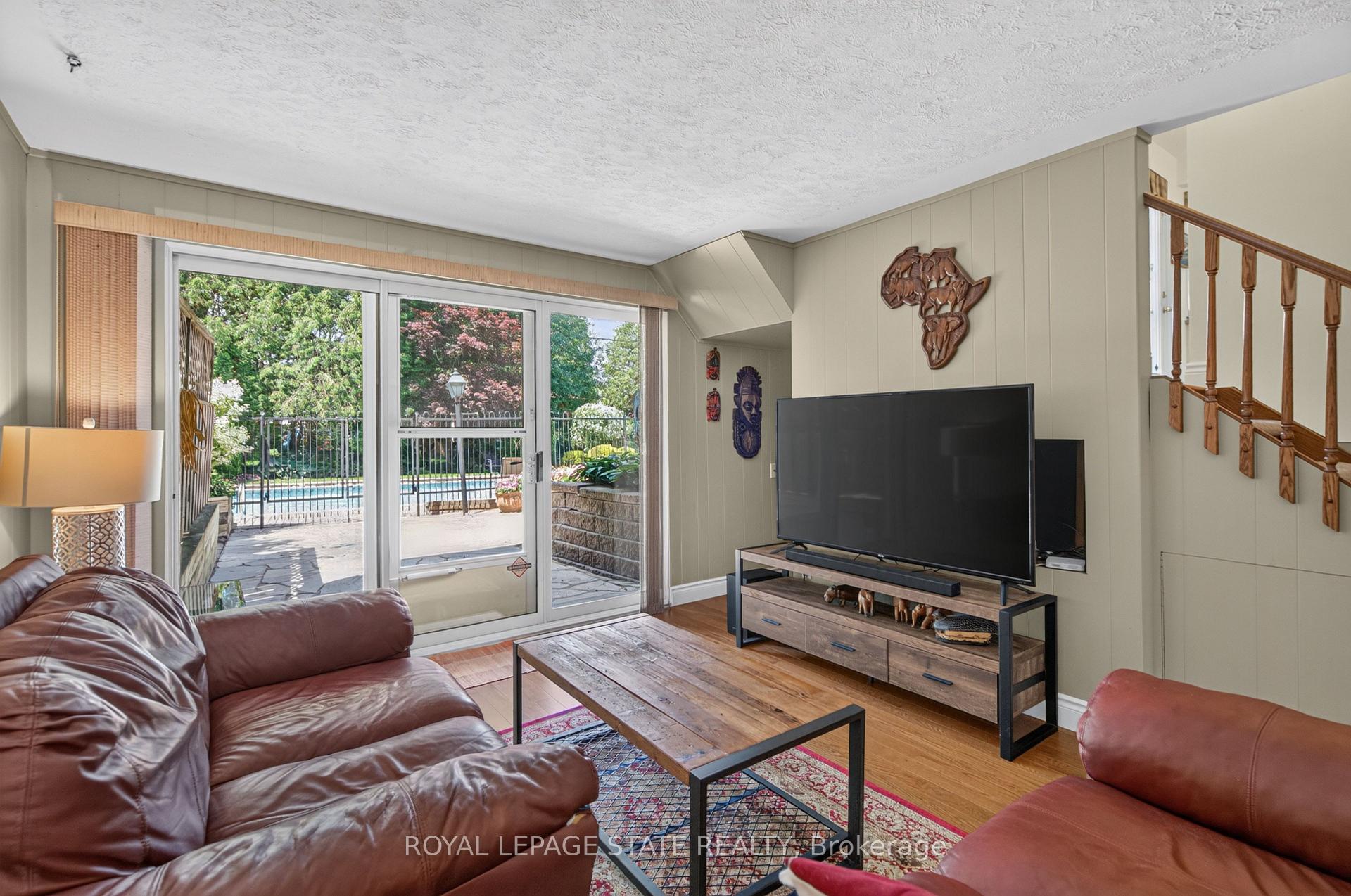 Photo 26 of 657 Iroquois Avenue, Hamilton, Ancaster — HOMEH