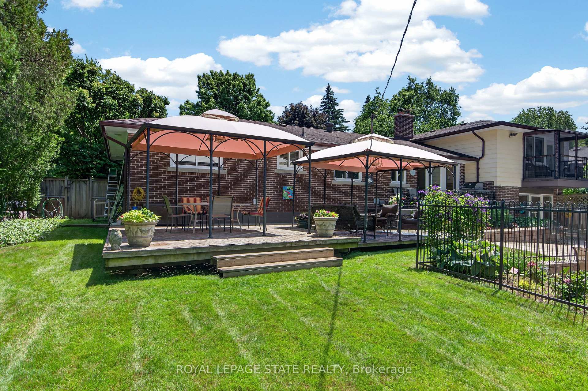 Photo 36 of 657 Iroquois Avenue, Hamilton, Ancaster — HOMEH