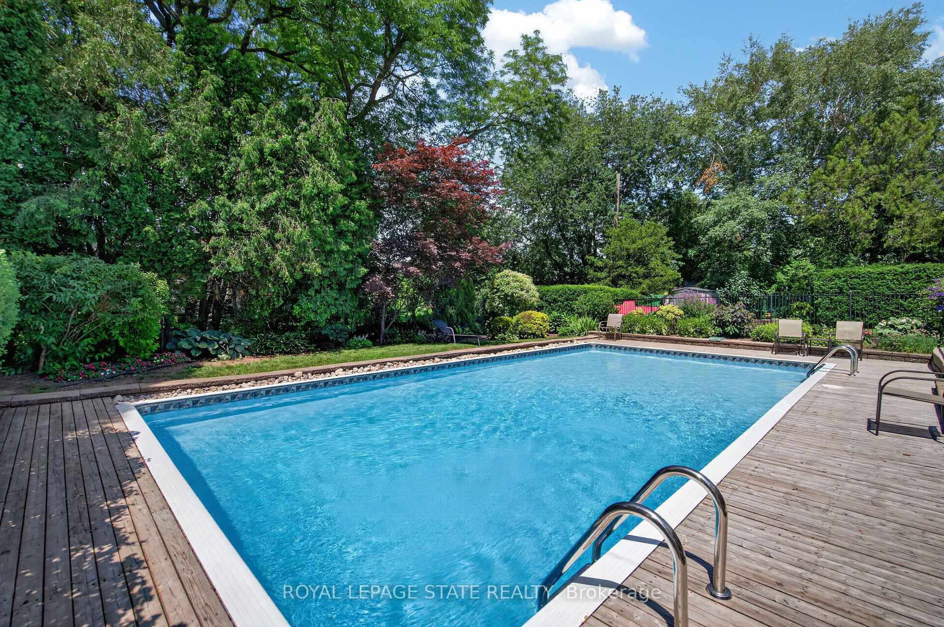 Photo 38 of 657 Iroquois Avenue, Hamilton, Ancaster — HOMEH