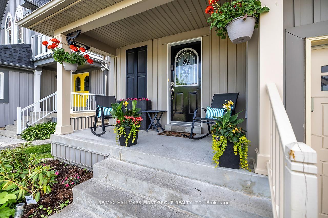 Photo 2 of 38 Allworth Crescent, Clarington, Bowmanville — HOMEH
