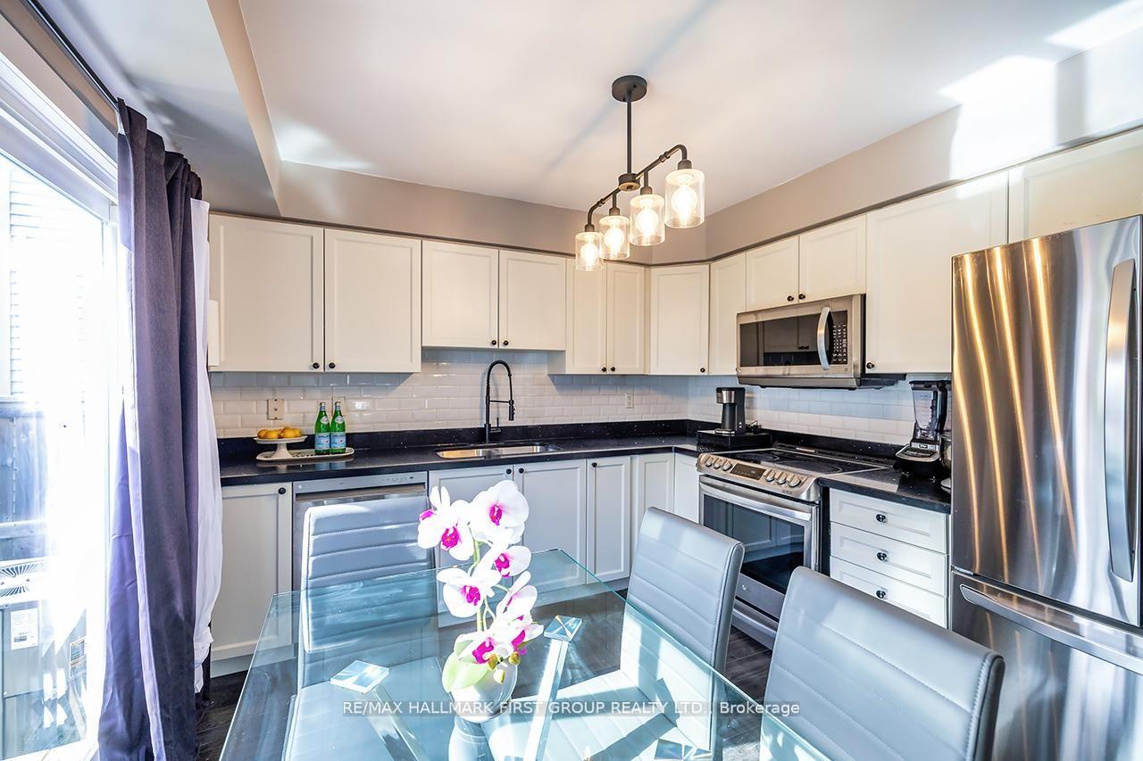 Photo 12 of 38 Allworth Crescent, Clarington, Bowmanville — HOMEH