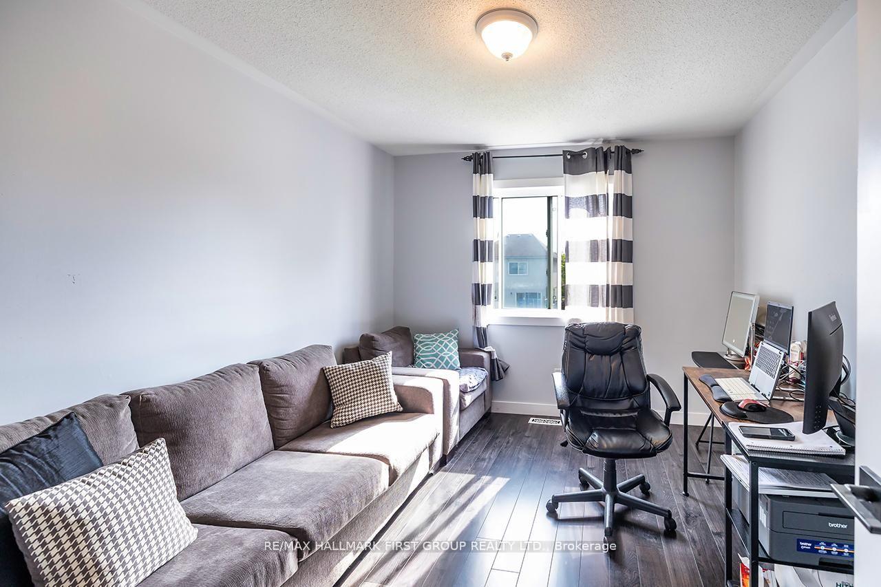 Photo 17 of 38 Allworth Crescent, Clarington, Bowmanville — HOMEH