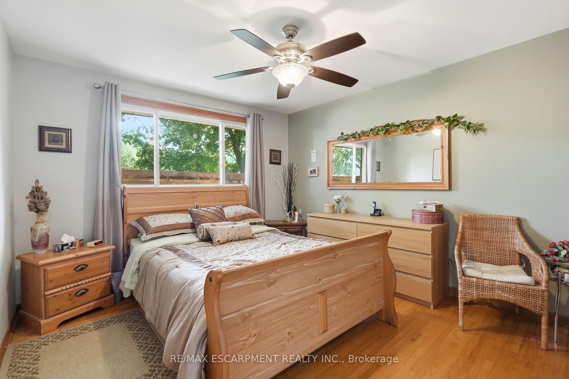 Photo 31 of 204 Main Street E, Grimsby, Grimsby East — HOMEH