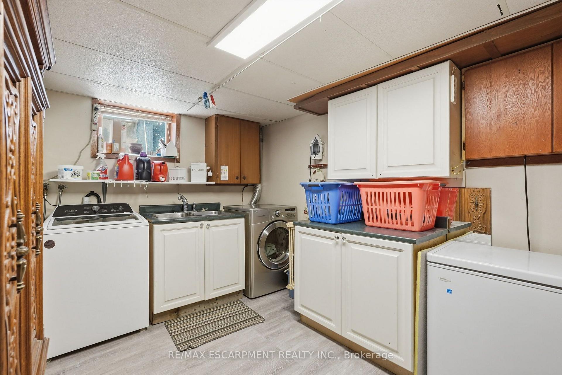 Photo 40 of 204 Main Street E, Grimsby, Grimsby East — HOMEH