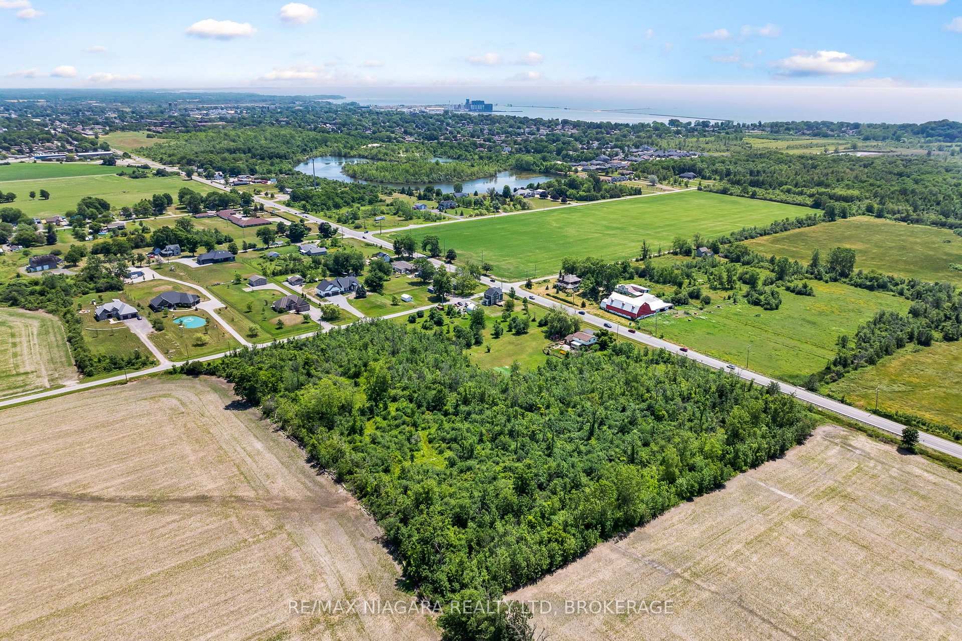 Photo 35 of 20214 Hwy 3, Wainfleet, Marshville/Winger — HOMEH