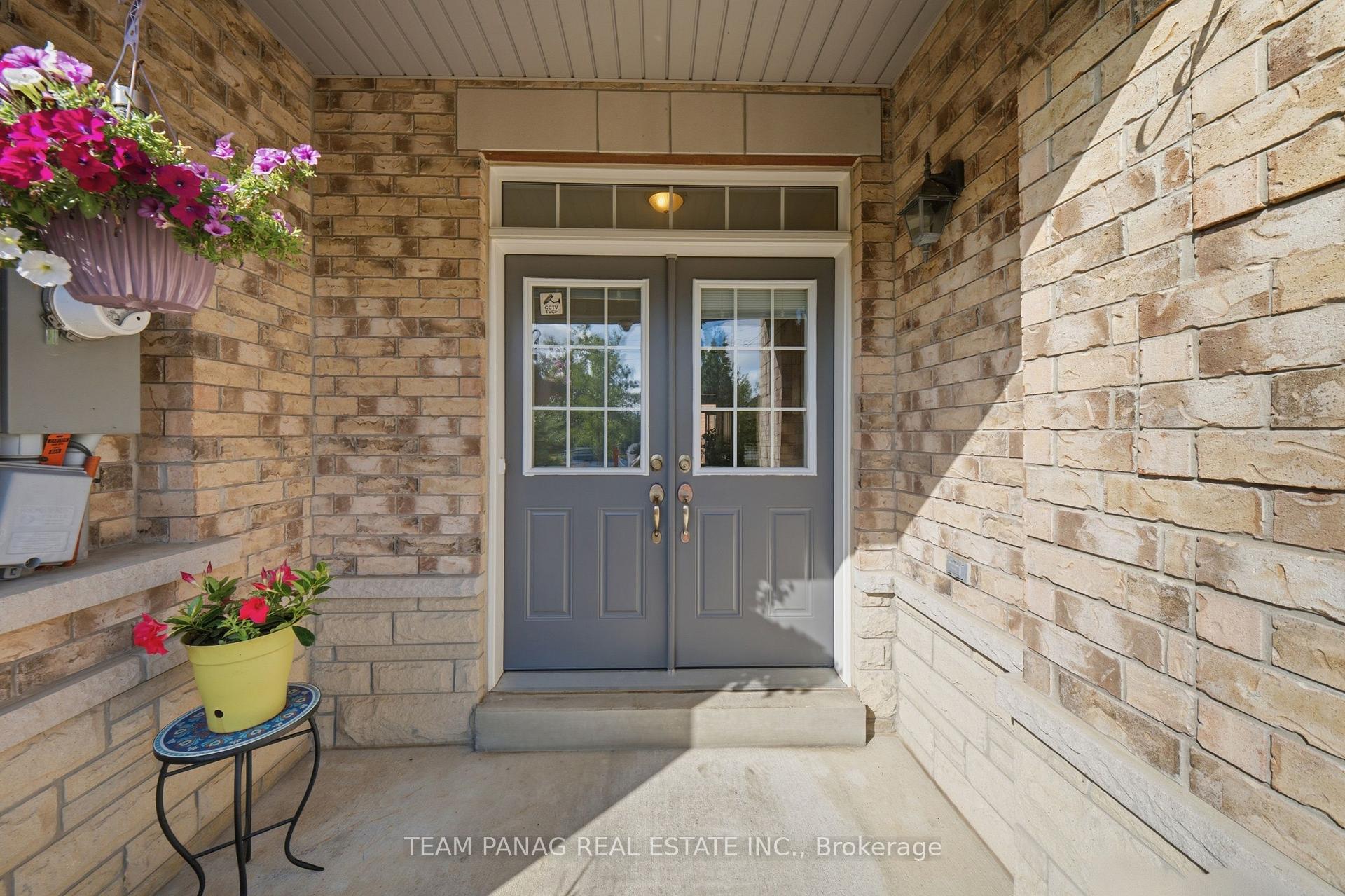 Photo 8 of 31 Lorenzo Circle, Brampton, Sandringham-Wellington — HOMEH