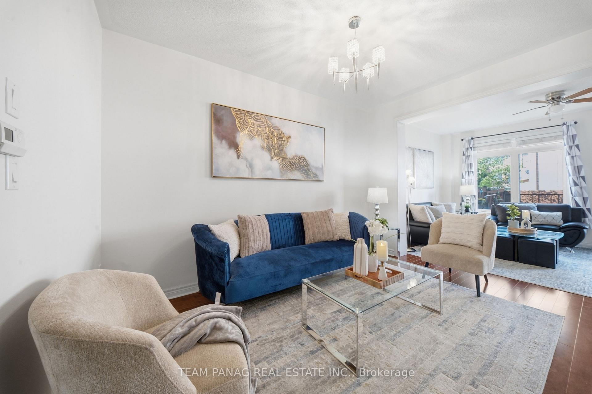 Photo 16 of 31 Lorenzo Circle, Brampton, Sandringham-Wellington — HOMEH