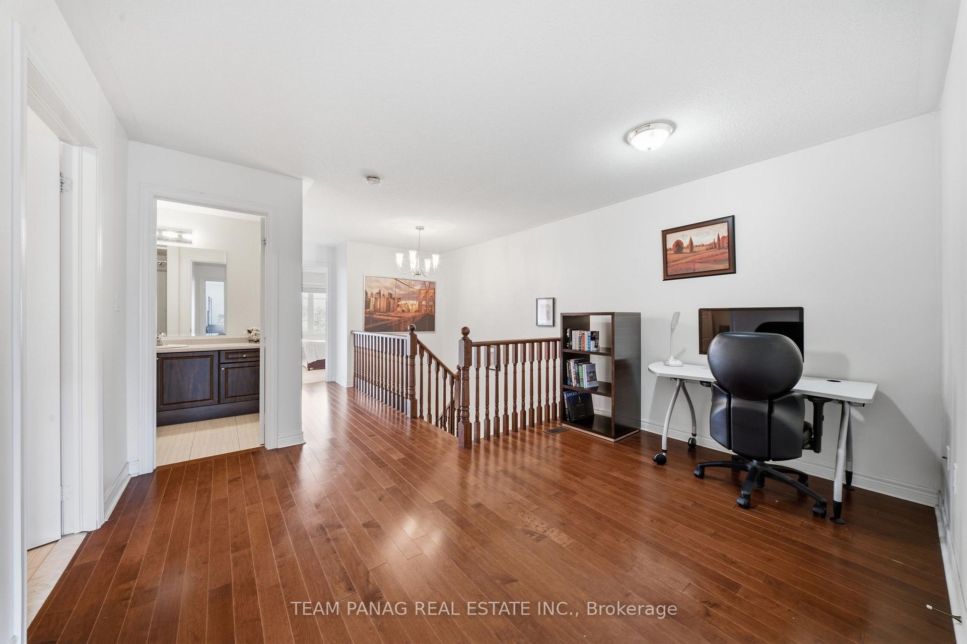 Photo 24 of 31 Lorenzo Circle, Brampton, Sandringham-Wellington — HOMEH