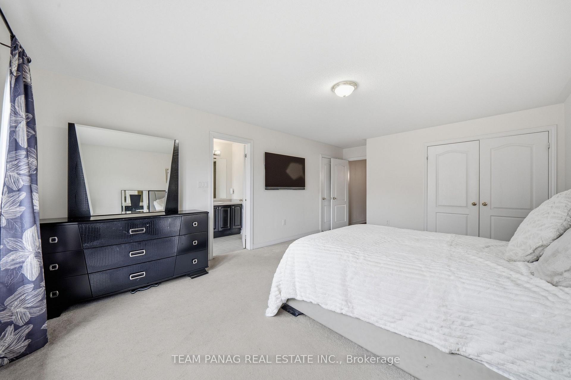 Photo 26 of 31 Lorenzo Circle, Brampton, Sandringham-Wellington — HOMEH