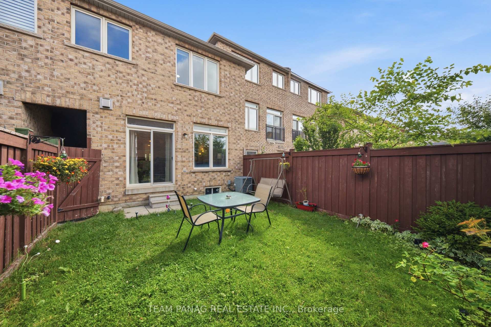 Photo 36 of 31 Lorenzo Circle, Brampton, Sandringham-Wellington — HOMEH