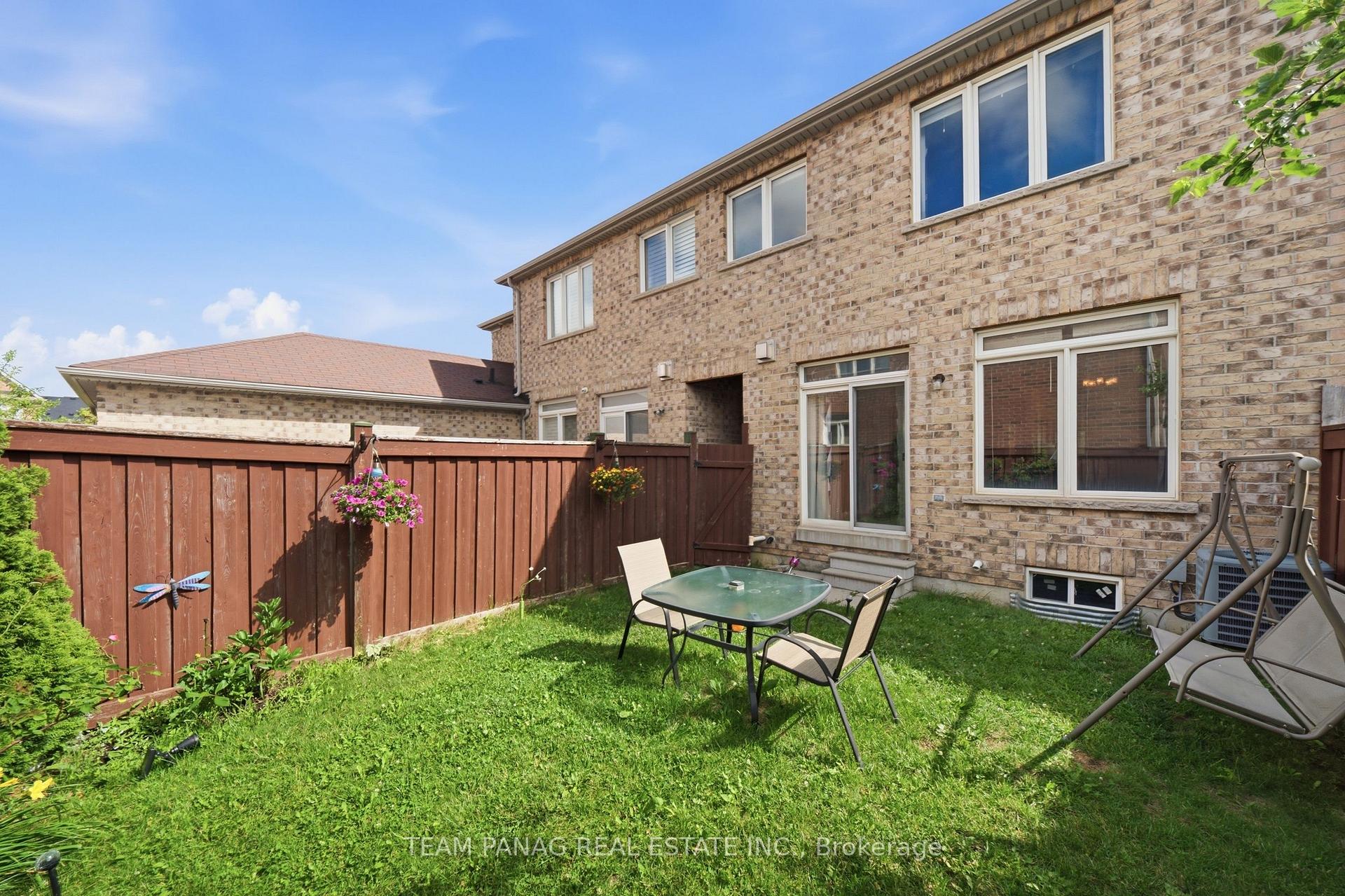 Photo 37 of 31 Lorenzo Circle, Brampton, Sandringham-Wellington — HOMEH