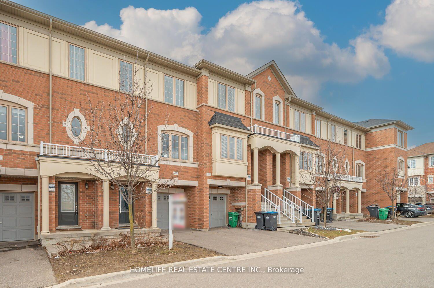 Photo 2 of 17 Cedarland Road, Brampton, Credit Valley — HOMEH